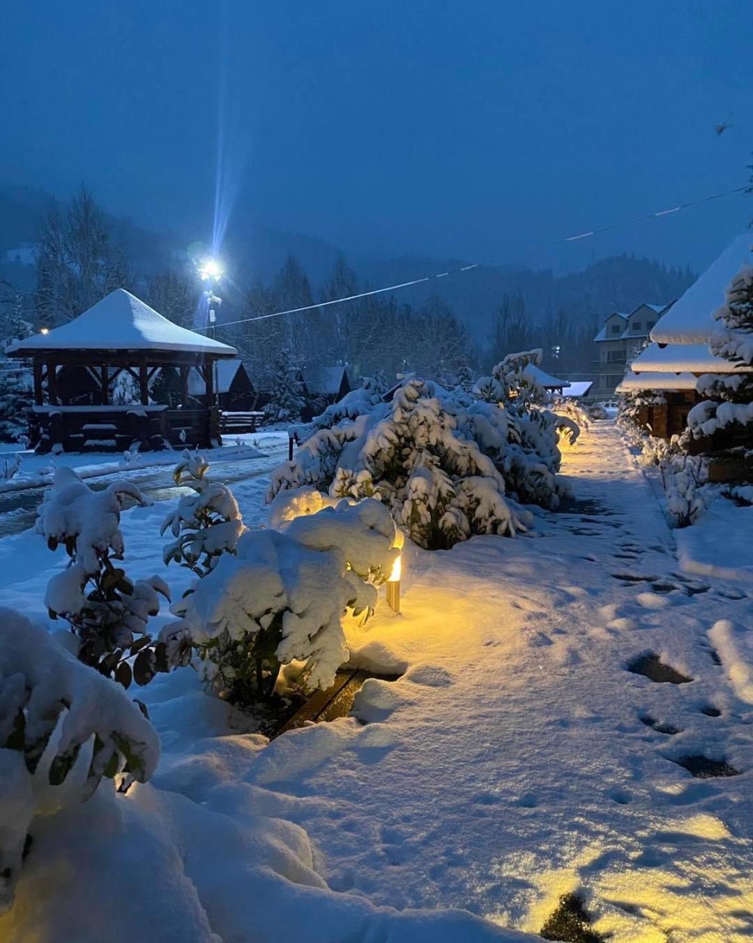 Hotel Complex Adora à Bicaz Extérieur photo
