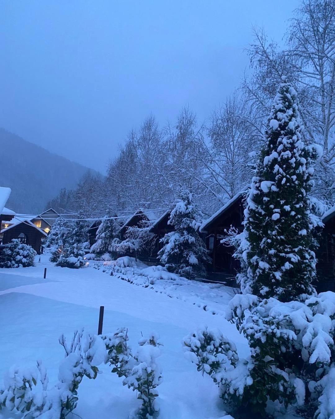 Hotel Complex Adora à Bicaz Extérieur photo